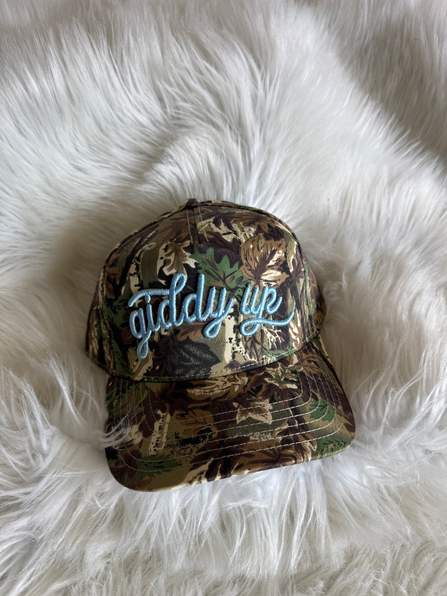 Giddy Up - Camo