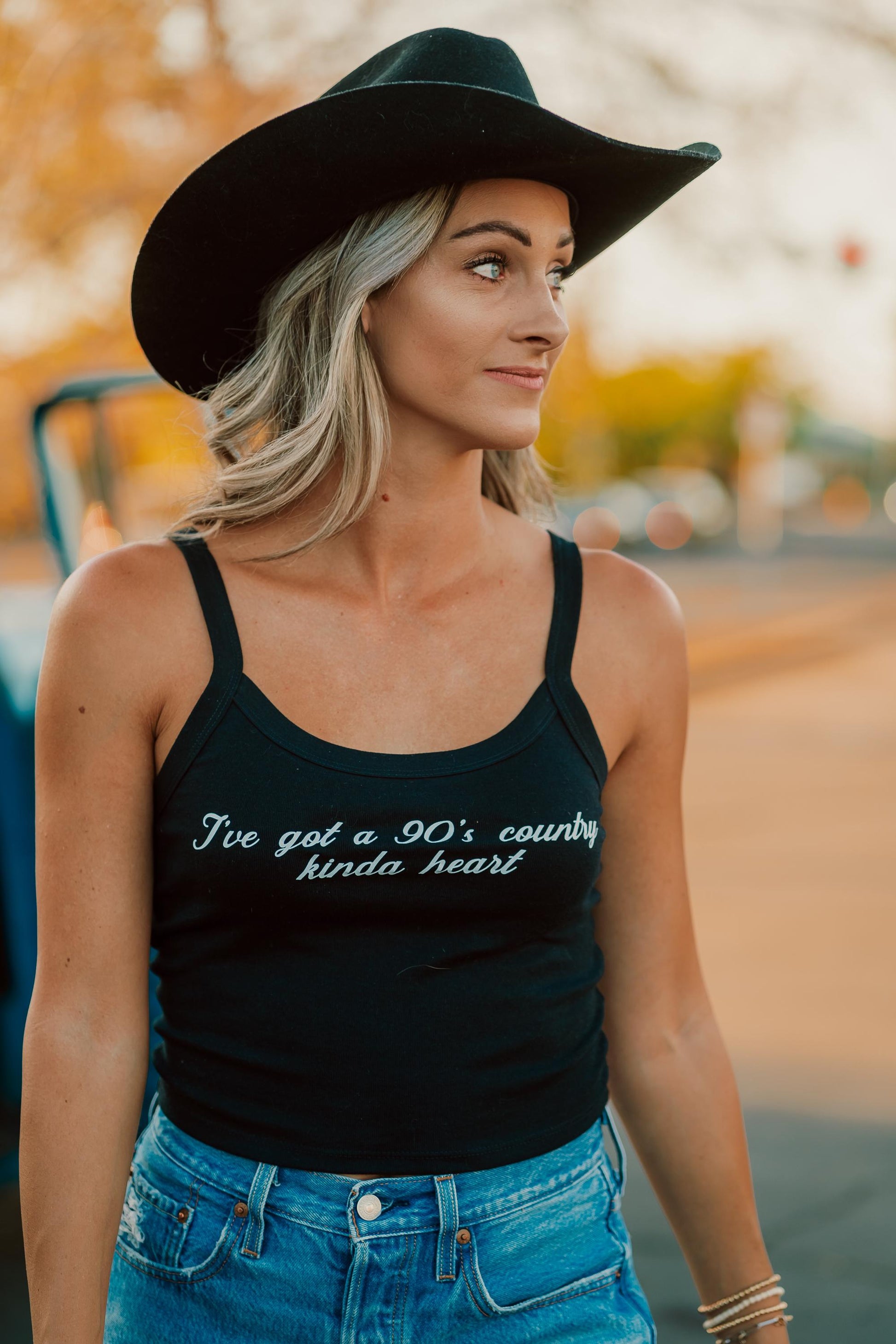 90’s Country Kinda Heart Micro Ribbed Scoop Tank
